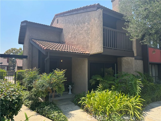 189 S Hollenbeck Ave, Covina CA: https://media.crmls.org/medias/a3264f1b-f91b-4099-b2c4-ac7833bd795f.jpg