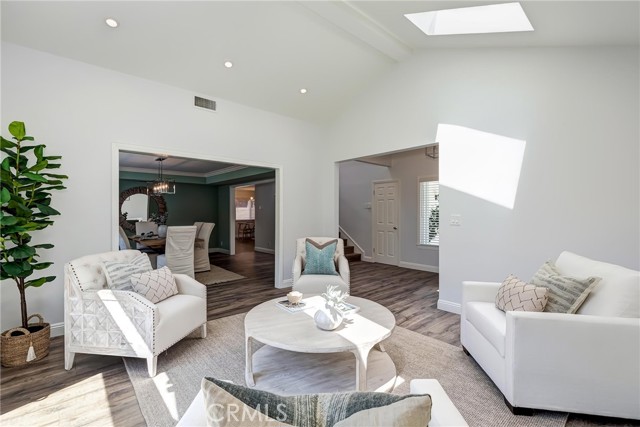 2014 Gates Avenue, Redondo Beach, California 90278, 4 Bedrooms Bedrooms, ,1 BathroomBathrooms,Residential,Sold,Gates,SB22196179