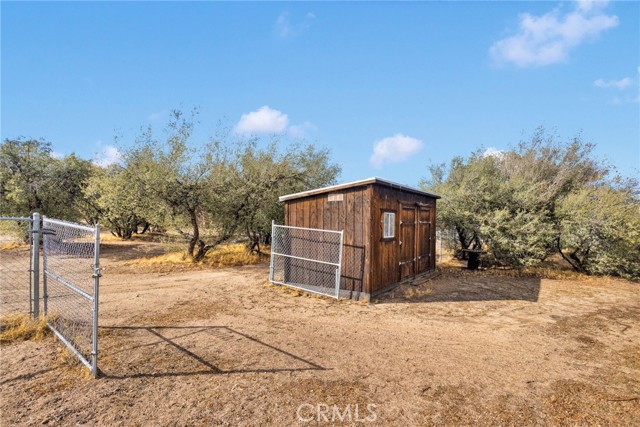 Detail Gallery Image 48 of 69 For 6297 Coleridge, Oak Hills,  CA 92344 - 7 Beds | 4 Baths