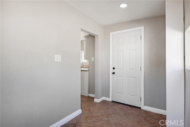 Detail Gallery Image 10 of 29 For 4954 Sierra Vista Ave, Riverside,  CA 92505 - 3 Beds | 2 Baths