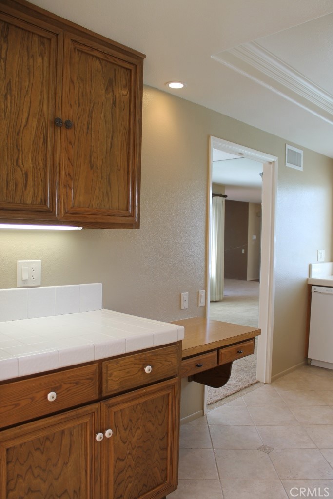 MLS #OC25244918 image #9