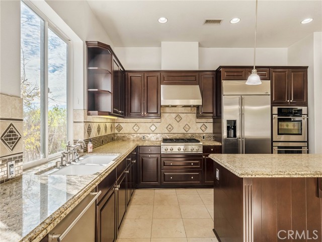 12800 Via Donatello, Porter Ranch CA: https://media.crmls.org/medias/a32935f1-753b-4555-934d-65d173a635e4.jpg