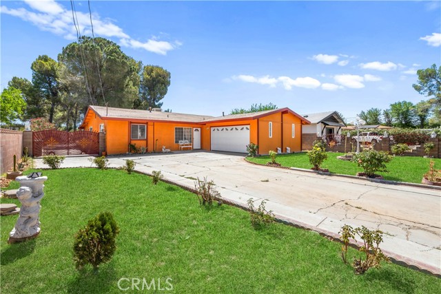 Detail Gallery Image 1 of 39 For 43236 20th St, Lancaster,  CA 93534 - 4 Beds | 2 Baths
