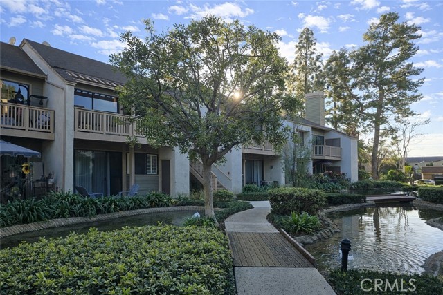 Image 23 of 39 For 10520 Lakeside  L