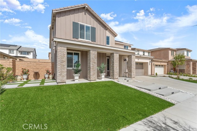 Detail Gallery Image 3 of 59 For 16776 Tulip Tree Street, Fontana,  CA 92336 - 5 Beds | 4 Baths