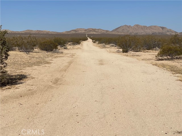 Detail Gallery Image 2 of 14 For 0 Silver Rock, Adelanto,  CA 92301 - – Beds | – Baths