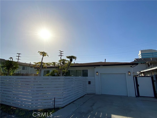 Front Image Thumbnail for CROC26005676