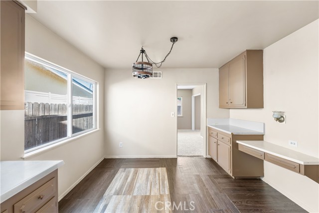 9946 Ruffner Avenue, North Hills CA: https://media.crmls.org/medias/a32a8440-2886-456f-8dac-329334c804a3.jpg