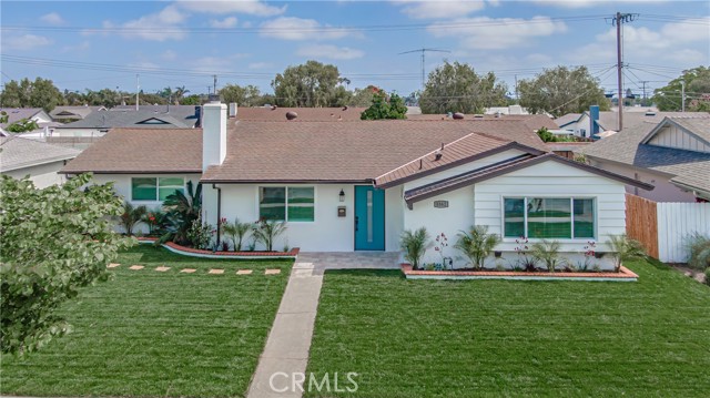 Detail Gallery Image 1 of 40 For 5562 Edinger Ave, Huntington Beach,  CA 92649 - 3 Beds | 2 Baths