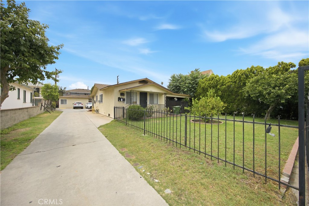 MLS #OC26162701 image #1