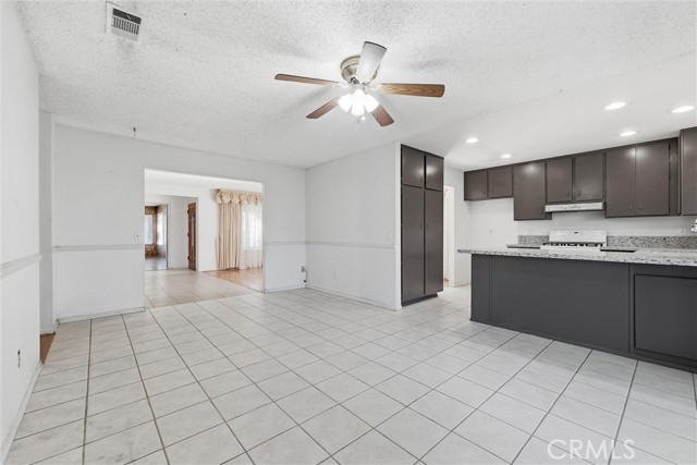 Detail Gallery Image 14 of 32 For 4314 Baggett Dr, Riverside,  CA 92505 - 4 Beds | 2 Baths