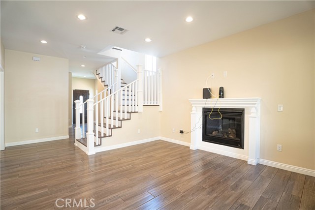 9246 Cedros Avenue, Panorama City CA: https://media.crmls.org/medias/a32b55f2-1bc8-4bf8-b902-c2fc4429fafa.jpg