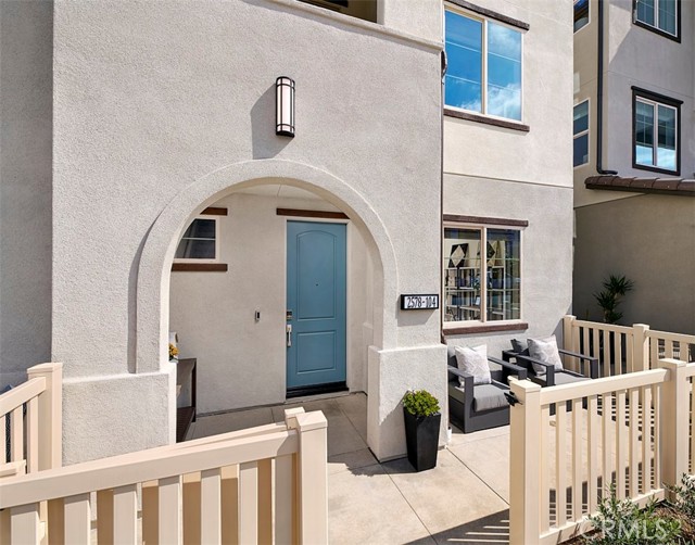 2549 Sprout Lane, Corona CA: https://media.crmls.org/medias/a32b6983-8dba-4aa7-a47d-a95353be492b.jpg