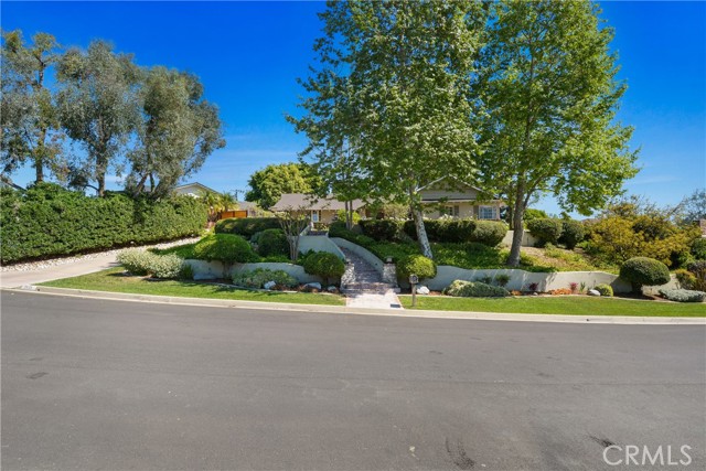 Image 20 of 27 For 9626 La Alba