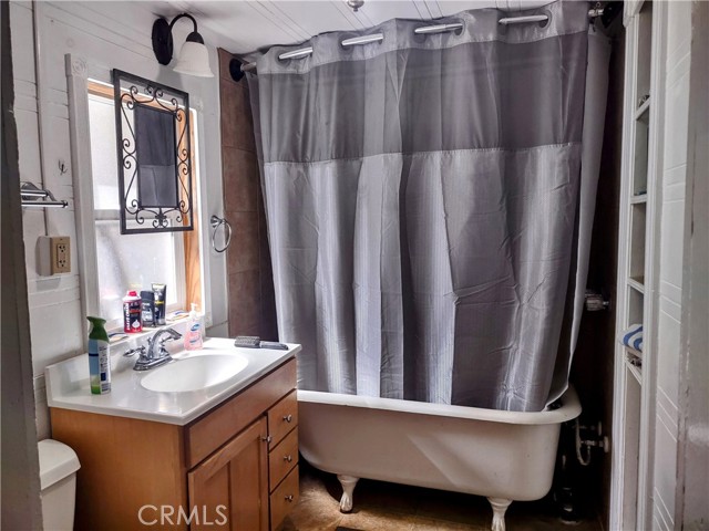 600 6th Street, Lakeport CA: https://media.crmls.org/medias/a32f39fd-427d-450a-8305-2e6ac3fbda6f.jpg