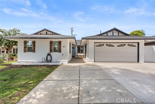 411 Holgate Street, La Habra CA: https://media.crmls.org/medias/a3300cb6-bdcc-4055-bdec-edb826546c2f.jpg