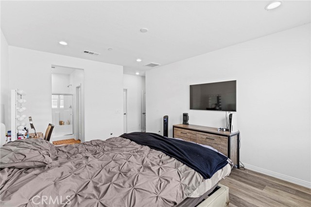 Image 20 of 42 For 7020 Turin Place