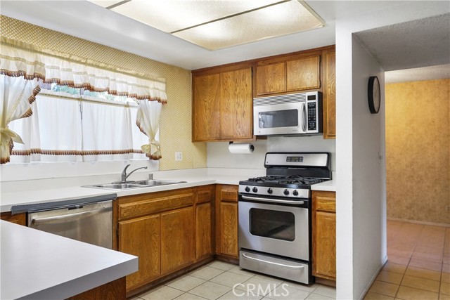 3723 Spanish Gate Drive photo 6
