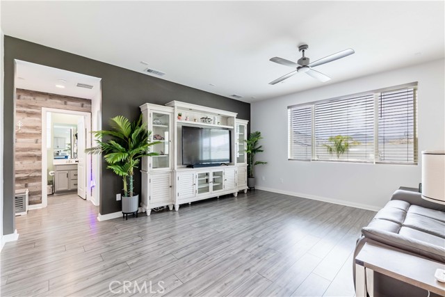 Detail Gallery Image 15 of 43 For 29652 Falcon Hill Dr, Menifee,  CA 92584 - 5 Beds | 3 Baths