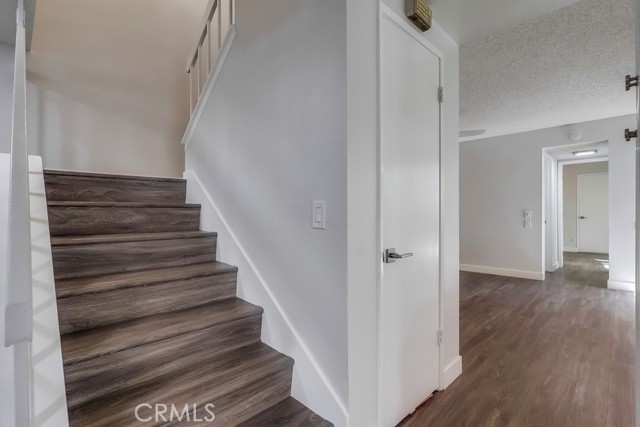 Detail Gallery Image 34 of 75 For 7030 Seawind Drive, Long Beach,  CA 90803 - 4 Beds | 3 Baths