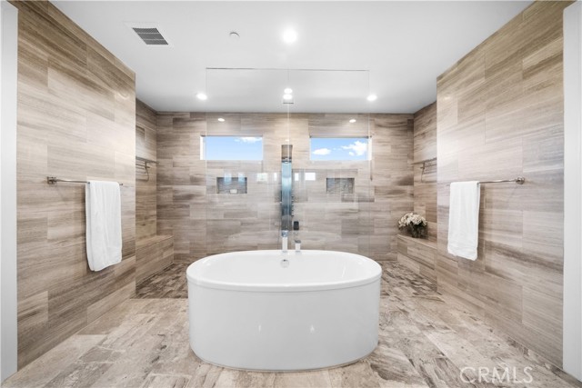 Detail Gallery Image 43 of 75 For 83 Lunar, Irvine,  CA 92618 - 5 Beds | 6/1 Baths