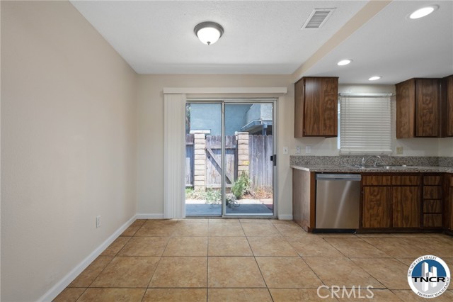 1525 E Fairfield Court, Ontario, California 91761, 3 Bedrooms Bedrooms, ,1 BathroomBathrooms,Residential Lease,For Rent,1525 E Fairfield Court,CRPW24234687