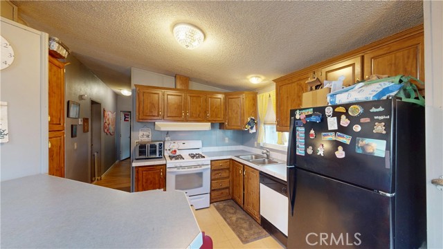 Detail Gallery Image 5 of 14 For 10550 Western #128,  Stanton,  CA 90680 - 2 Beds | 2 Baths