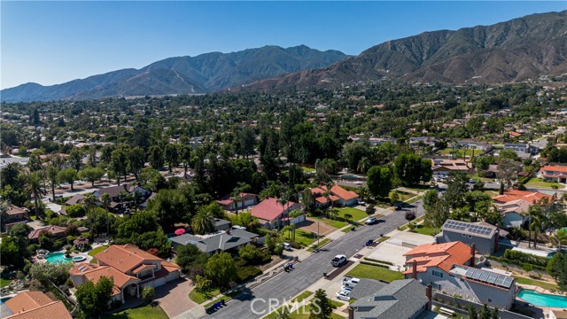 2241 N 1st Avenue, Upland CA: https://media.crmls.org/medias/a3342251-ad13-4559-9e6a-4888928db271.jpg