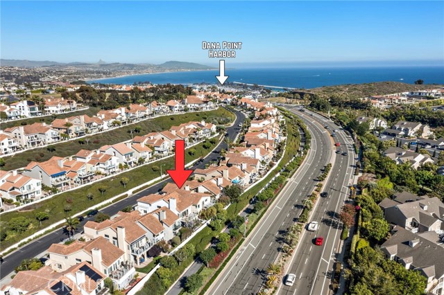27 Palm Beach Court, Dana Point CA: https://media.crmls.org/medias/a33432e9-2015-4683-aeb2-863a967dec71.jpg