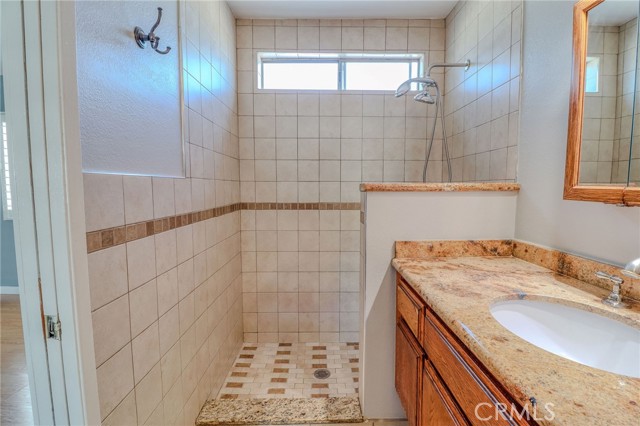 14738 Pioneer Boulevard, Norwalk CA: https://media.crmls.org/medias/a334ef35-36e1-46e5-98a3-4ce27760e51f.jpg