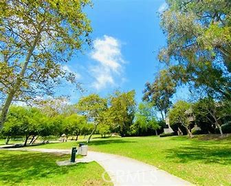 Detail Gallery Image 7 of 14 For 3252 via Marin #9,  La Jolla,  CA 92037 - 2 Beds | 2/1 Baths
