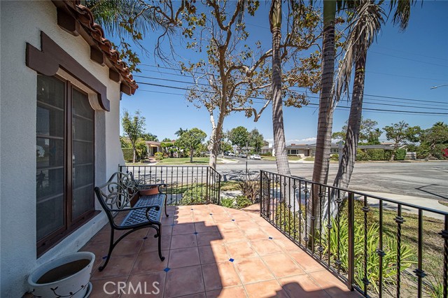Image 3 for 3765 Rose Ave, Long Beach, CA 90807