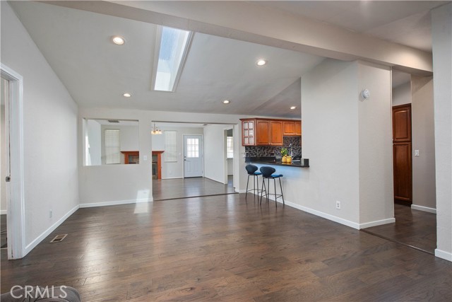 Detail Gallery Image 9 of 53 For 32031 Emerald Lane, Castaic,  CA 91384 - 4 Beds | 3 Baths