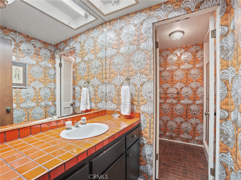 24. 2605 Via Olivera Palos Verdes Estates, CA 90274