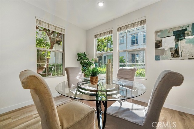 Detail Gallery Image 3 of 13 For 42 Vintage, Irvine,  CA 92620 - 1 Beds | 1/1 Baths