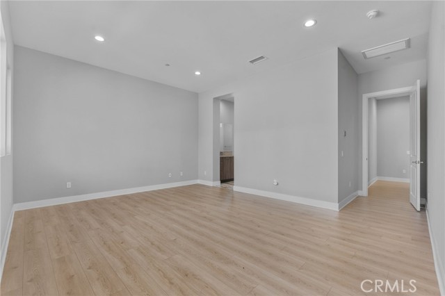 Detail Gallery Image 28 of 53 For 20637 W Hummingbird, Porter Ranch,  CA 91326 - 5 Beds | 5/1 Baths