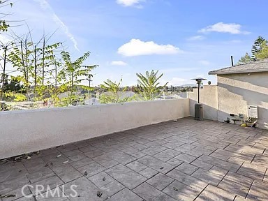 https://media.crmls.org/medias/a33882fc-20d7-4059-b90f-367627d4a44b.jpg?preset=X-Large