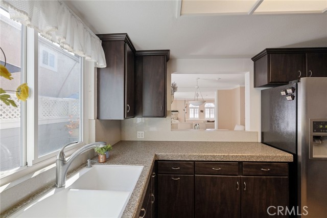 Detail Gallery Image 16 of 41 For 619 N Guadalupe #4,  Redondo Beach,  CA 90277 - 3 Beds | 2/1 Baths