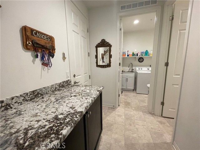 Detail Gallery Image 18 of 33 For 34392 Lapis Ct, Murrieta,  CA 92563 - 4 Beds | 2/1 Baths