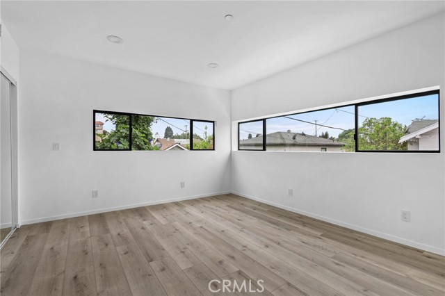 Detail Gallery Image 5 of 23 For 4138 Normal Ave, Los Angeles,  CA 90029 - 2 Beds | 2 Baths