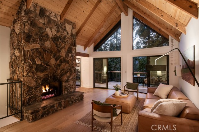 Detail Gallery Image 21 of 31 For 109 N Grass Valley Rd, Lake Arrowhead,  CA 92352 - 3 Beds | 2 Baths