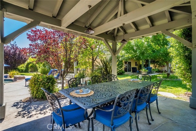 17138 Hickory Ridge Court, Canyon Country CA: https://media.crmls.org/medias/a33a956d-d462-4166-b2d9-1f49b73d57ba.jpg