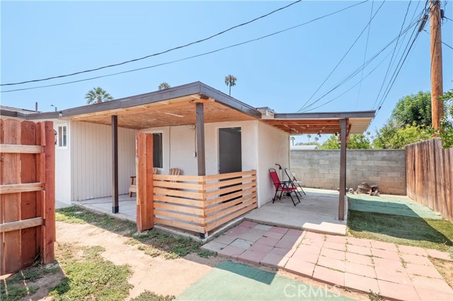 Detail Gallery Image 16 of 21 For 3893 Overland St, Riverside,  CA 92503 - 3 Beds | 1/1 Baths