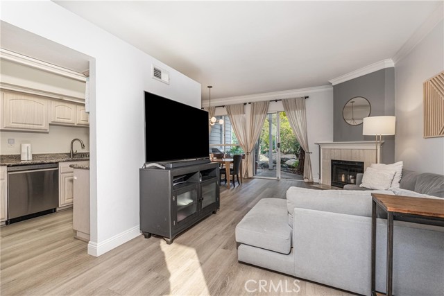 Detail Gallery Image 4 of 24 For 764 Wingate Bay #13,  Costa Mesa,  CA 92626 - 2 Beds | 2 Baths