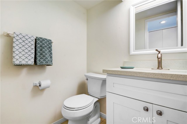 863 W 34th Street, Long Beach CA: https://media.crmls.org/medias/a33c70bd-a05d-4d86-95fd-7d4cf969632f.jpg