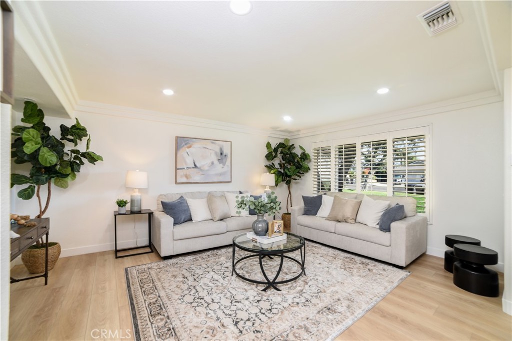 MLS #CV25266945 image #8