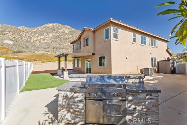 Detail Gallery Image 31 of 44 For 294 Kieswetter, Colton,  CA 92324 - 5 Beds | 2/1 Baths