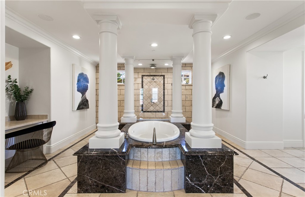 MLS #OC25234337 image #12