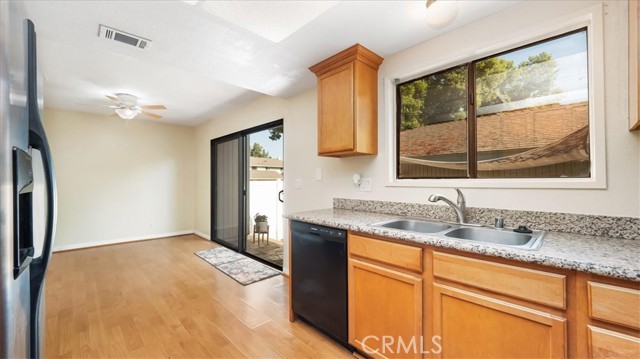 Detail Gallery Image 7 of 20 For 1965 Coulston St #42,  Loma Linda,  CA 92354 - 3 Beds | 2 Baths