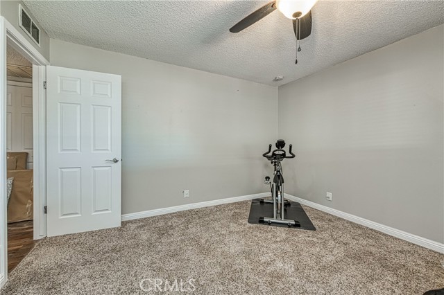 1430 W Bush Street, Lemoore CA: https://media.crmls.org/medias/a33e301a-b8f1-4d94-8a1d-e560e00d6b09.jpg